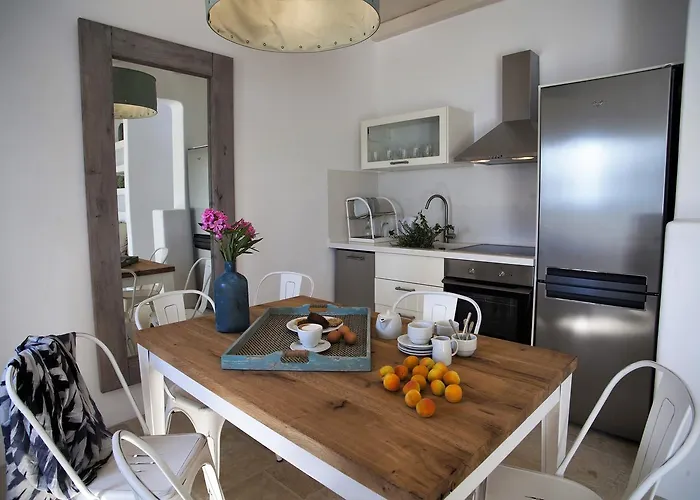 Kalypso アパートホテル