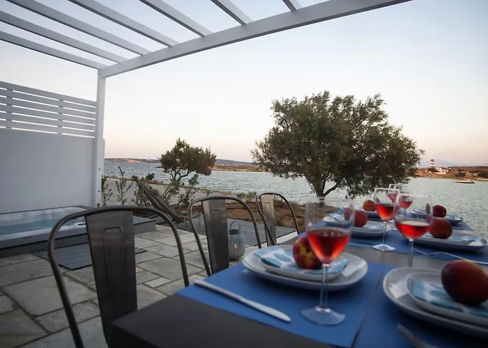 Kalypso Naousa (Paros)